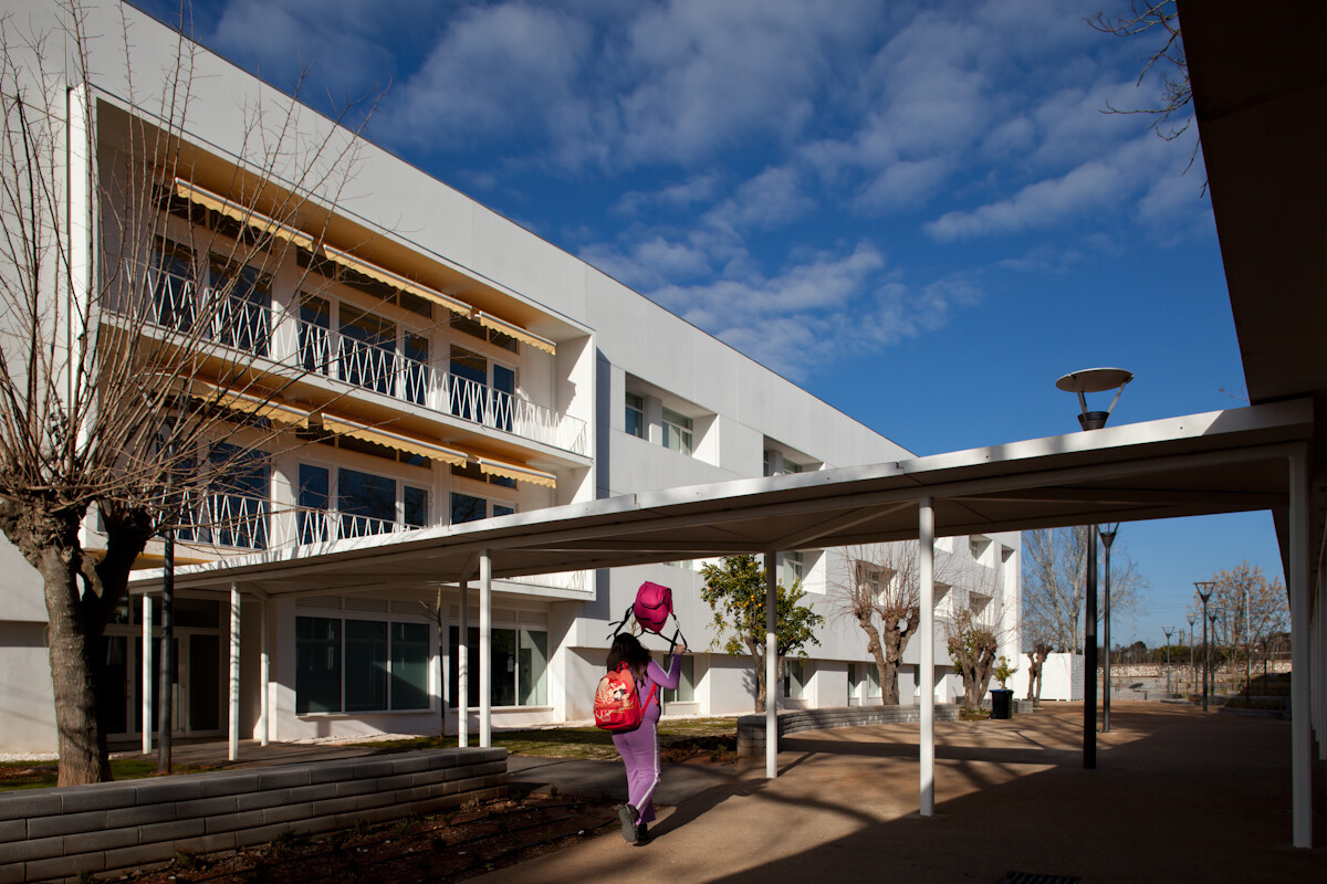 葡萄牙 Rainha Santa Isabel 中学室内设计-13