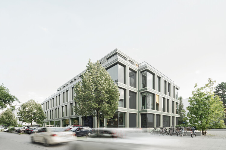 1971 年办公建筑翻新丨德国慕尼黑-0