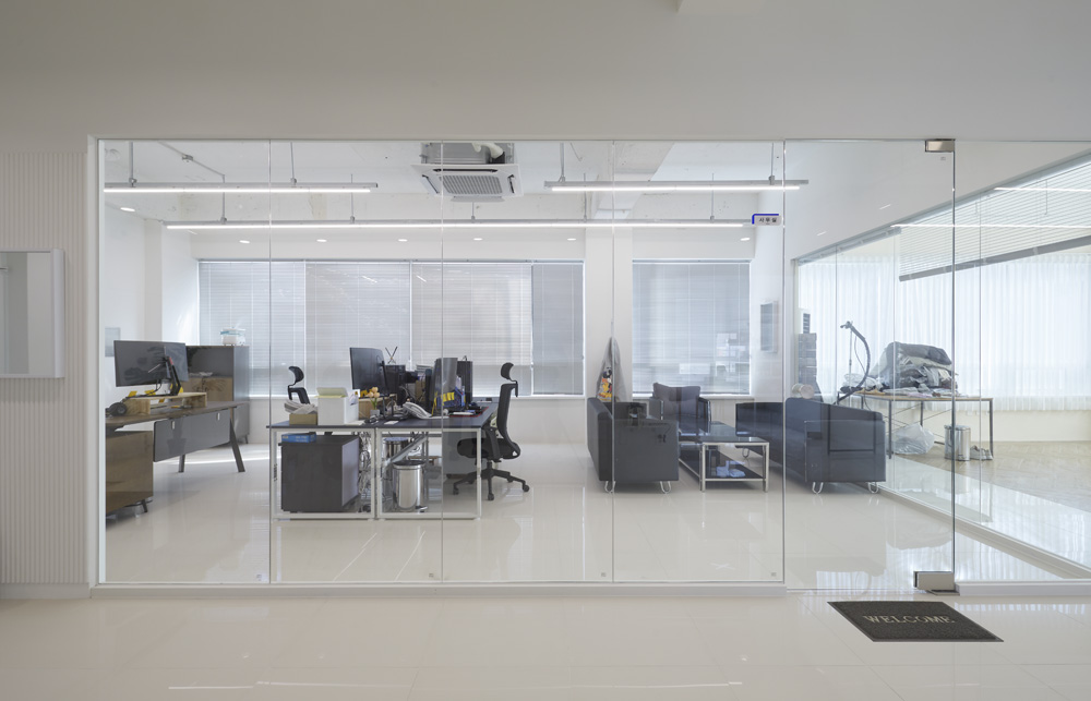 75 平极简办公空间 | 成本低至 500 元/平-6