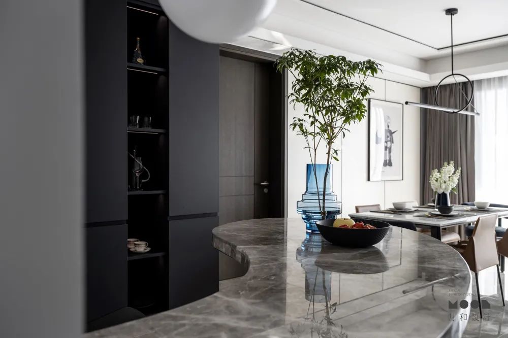 极简潮玩之家 · 95 后游戏编程设计师的自由空间丨月和设计-52