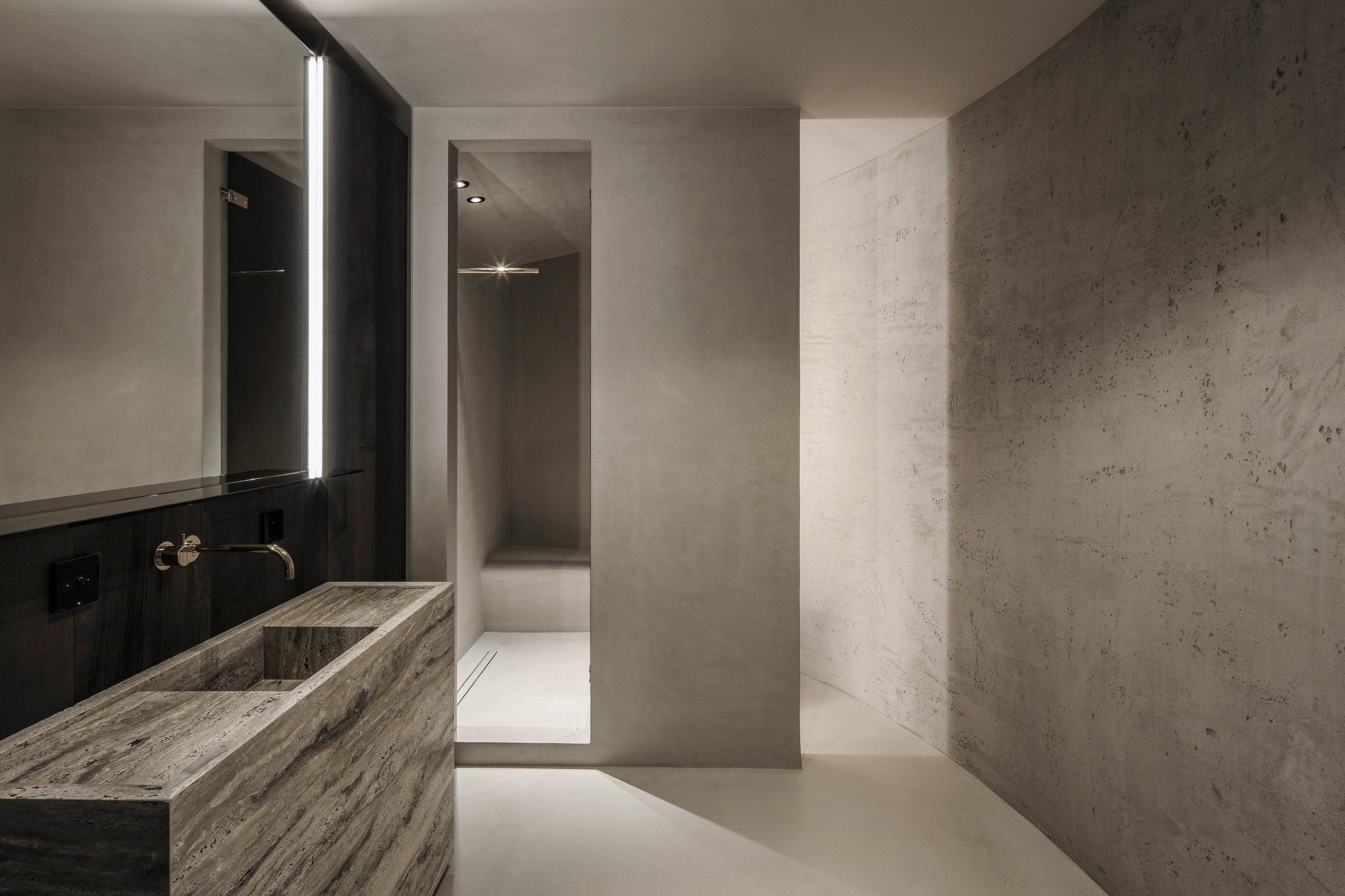 Arjaan De Feyter creates round living spaces in a former silo building-17