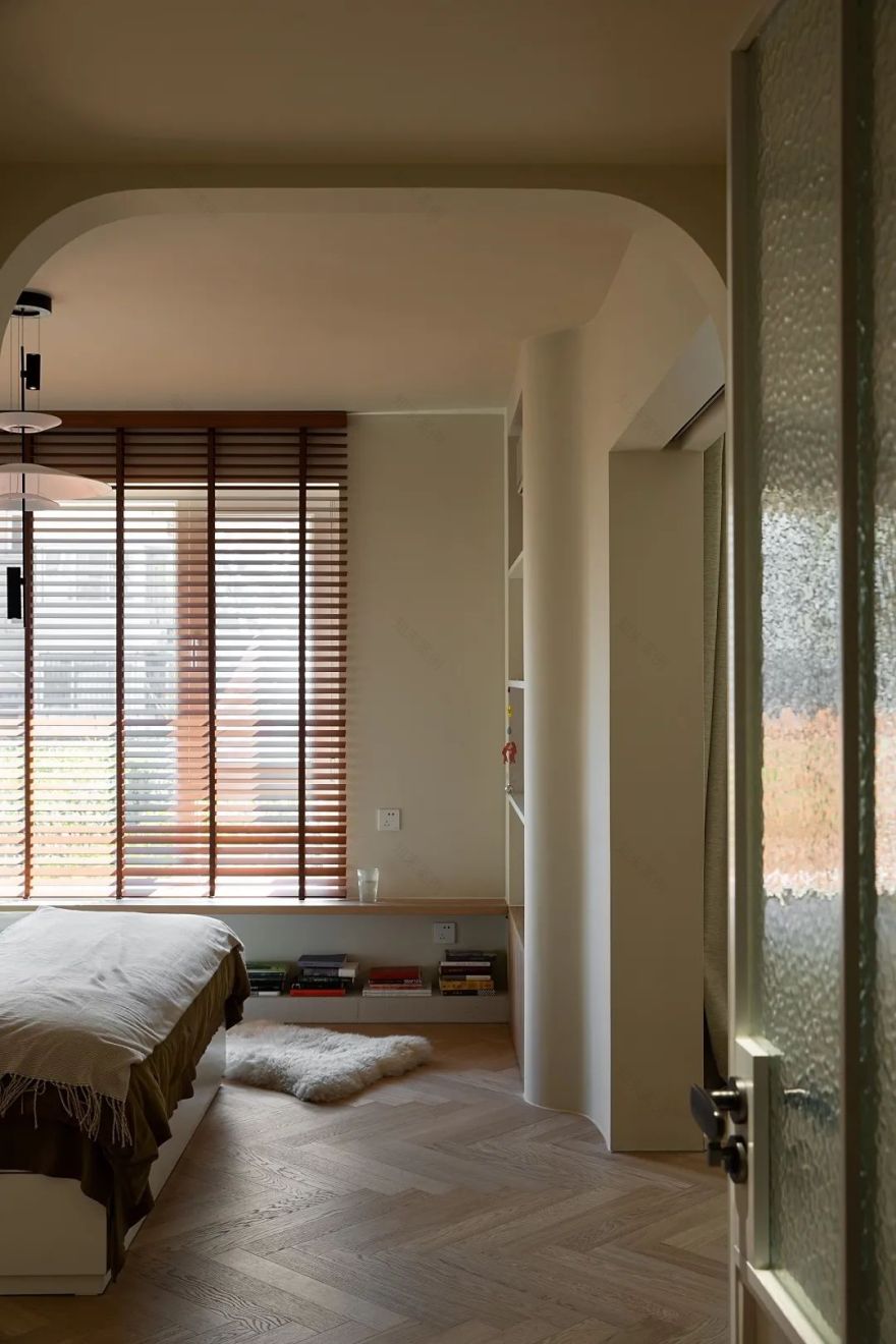 70㎡小黑屋变身法式“奶色治愈系”丨中国北京丨云深空间设计事务所-63