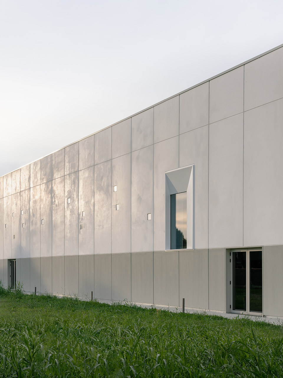 Ostiglia学校体育馆丨意大利丨Archiplan Studio-18