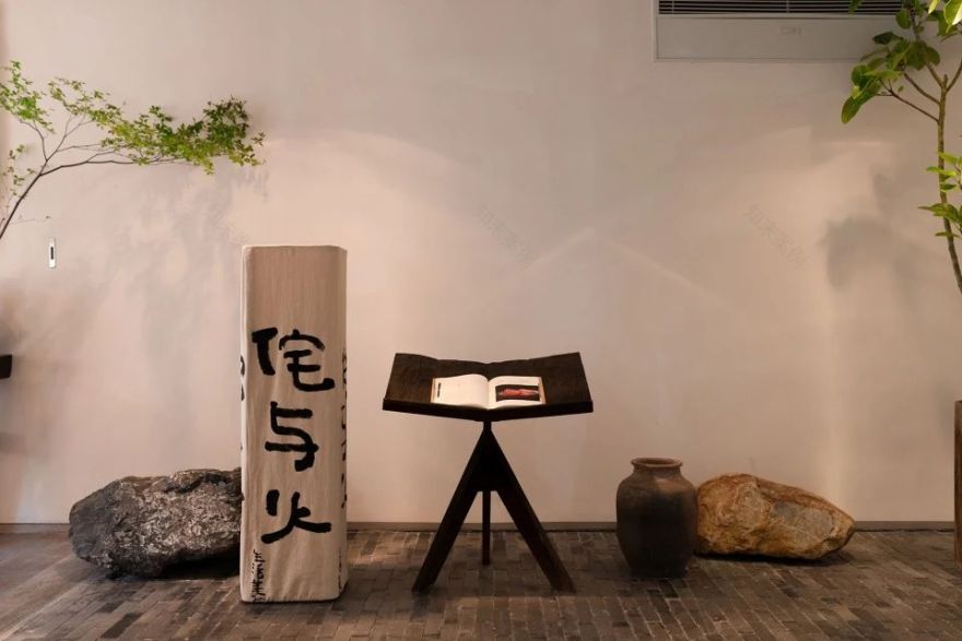 “退步美学”的餐厅《侘与火》丨中国上海丨W SELECT DESIGN-7