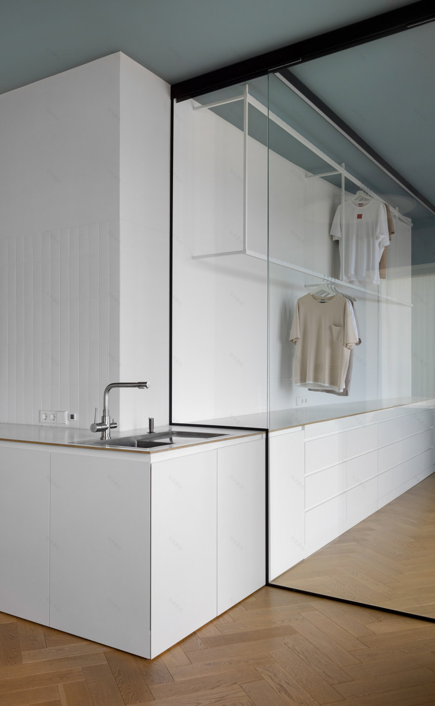 映景公寓(注:REFLECTION可根据实际情况有不同的意译,这里映景只是一个较为合适的翻译示例,若有特定背景信息,翻译可能更精准) 丨白俄罗斯明斯克丨ZROBIM architects-17