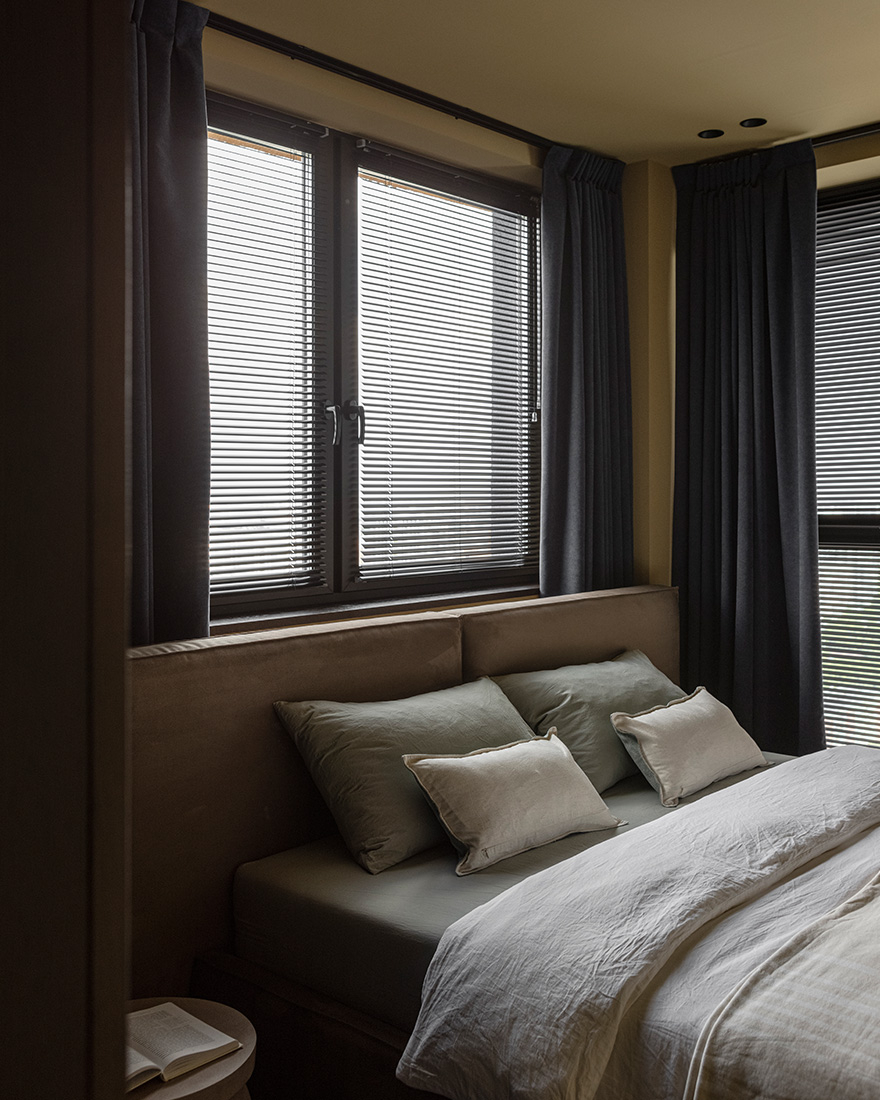 75㎡灰色简约空间设计丨Evgenia Mlynchik-18