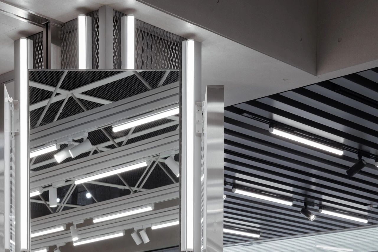 adidas 首家亚洲旗舰店丨韩国首尔丨万社设计-44