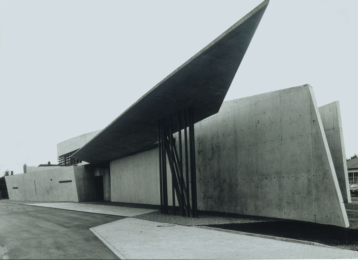 AD Classics Vitra Fire Station  Zaha Hadid-73