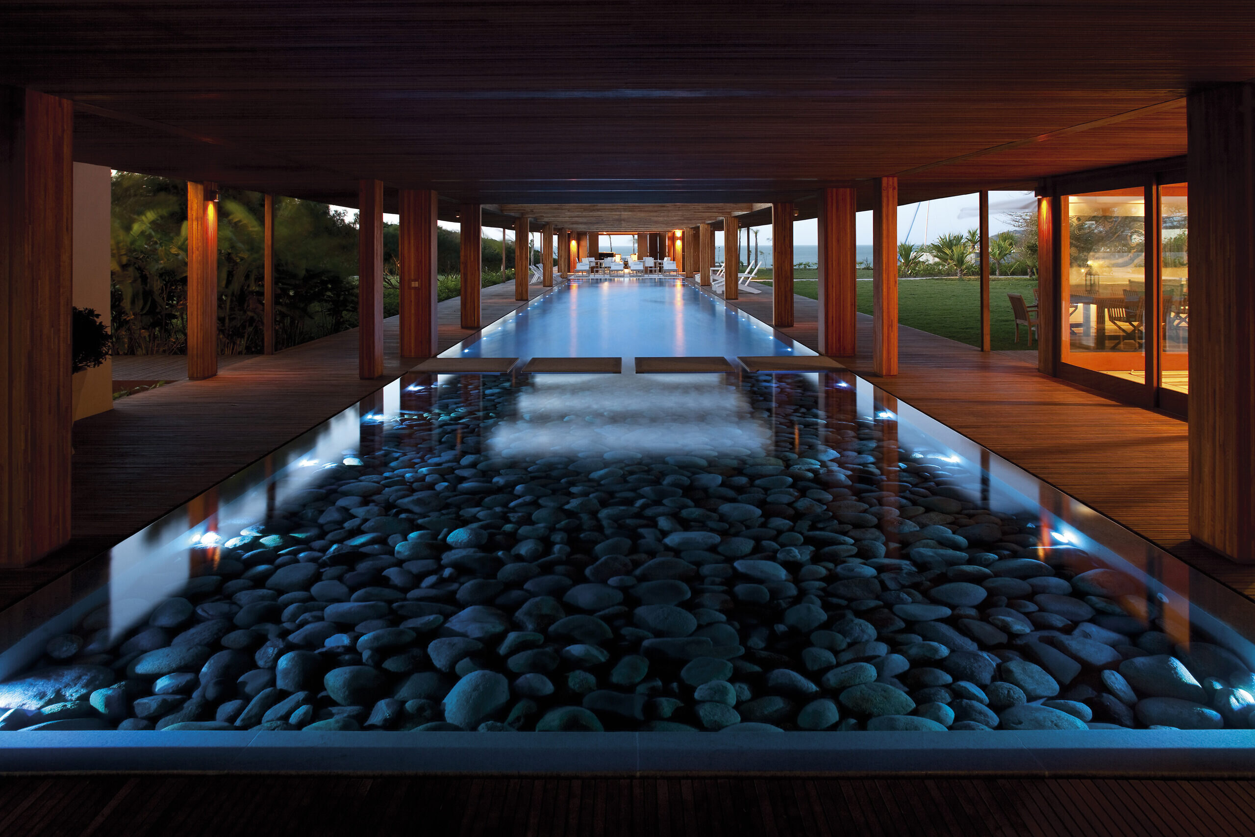 RW 住宅（注：RW在未明确其含义时，可直接保留英文缩写，House常见释义为住宅、房子 ） -0