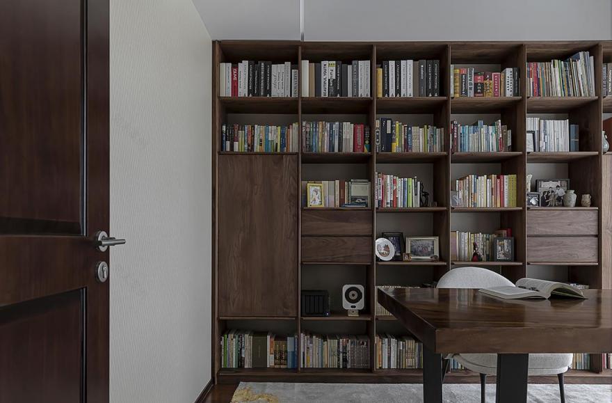 轻奢优雅的黑胡桃空间艺术-21