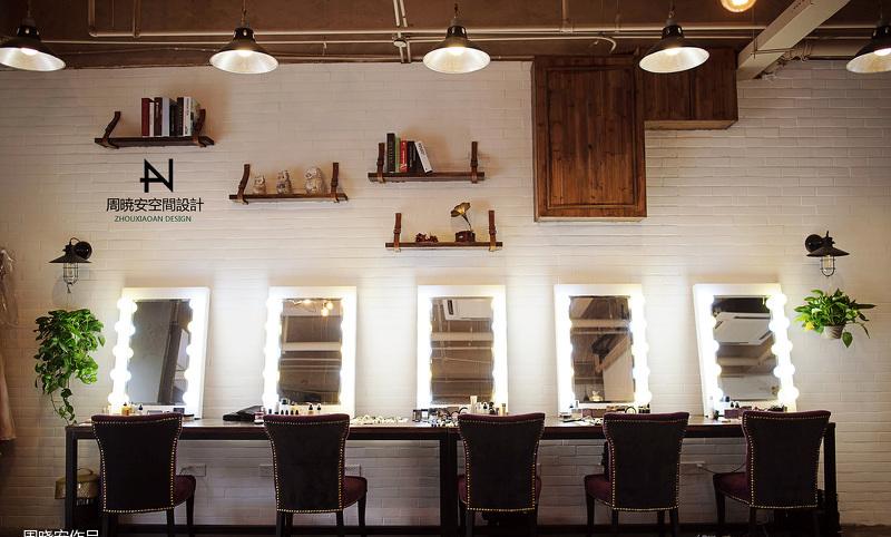 李公堤周周彩妆店-74