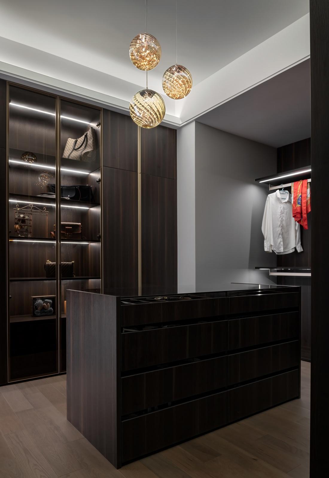 超大户型三代同堂的意式极简奢华设计-28