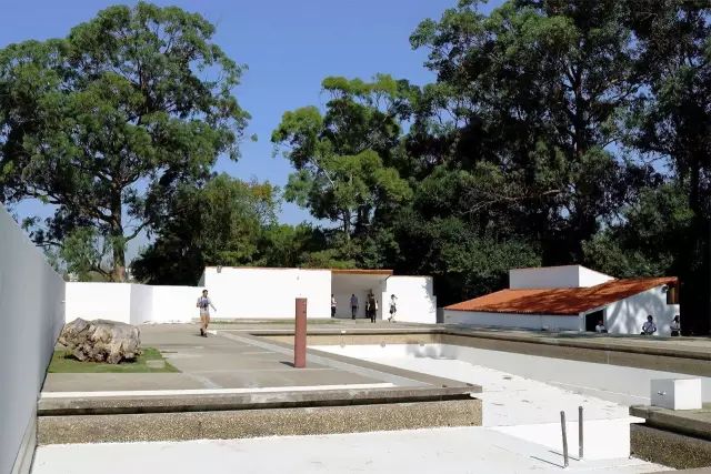 超越几何 · 阿尔瓦罗·西扎的葡萄牙当代建筑之旅丨有方空间国际旅行(深圳)有限公司-174