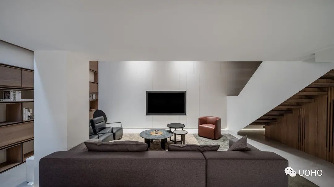 现代原墅生活,自然优雅的木质温暖丨合纵联横-53