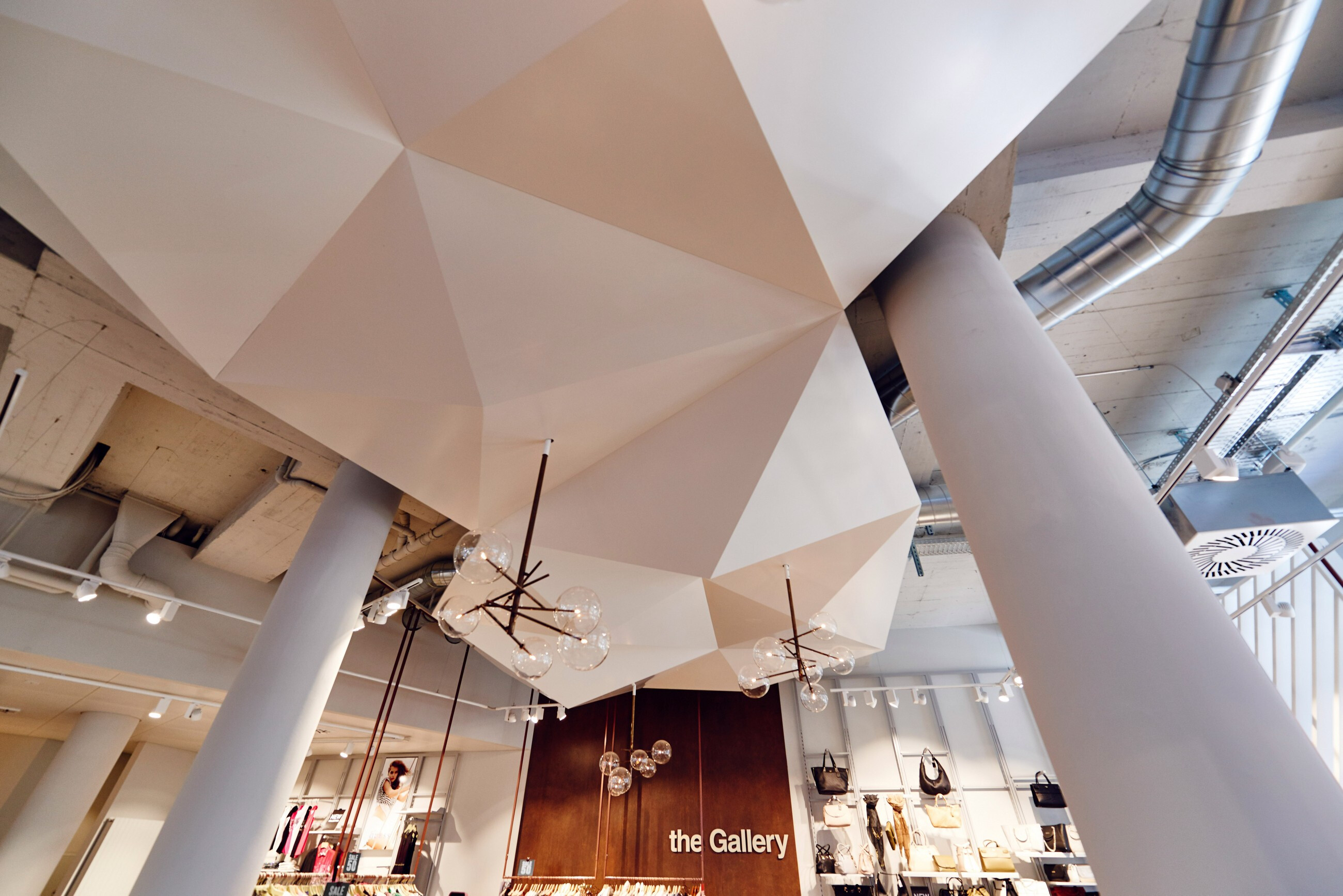 苏黎世粉色时尚殿堂“The Gallery”-10