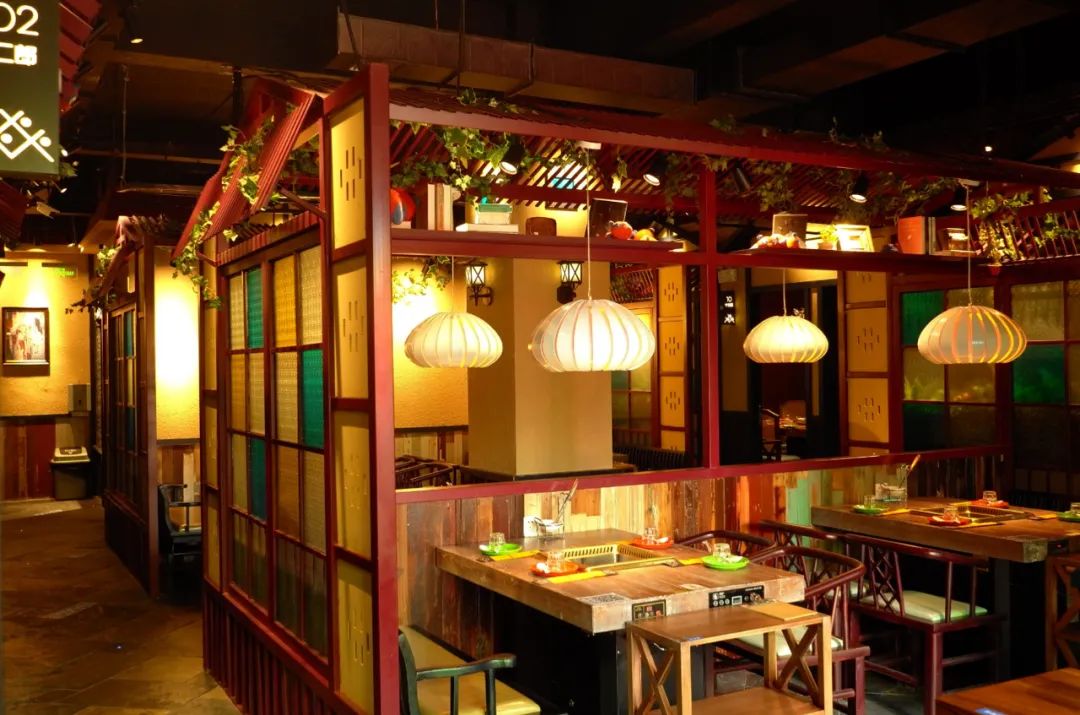 钱磊 | 餐饮空间不止餐饮，五光十色的视觉盛宴-40