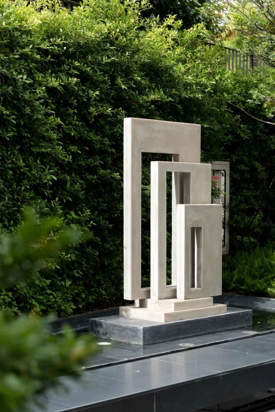 曼谷 Quarter 39 别墅景观 | 阶梯植栽与历史古树共生的绿色家园-43