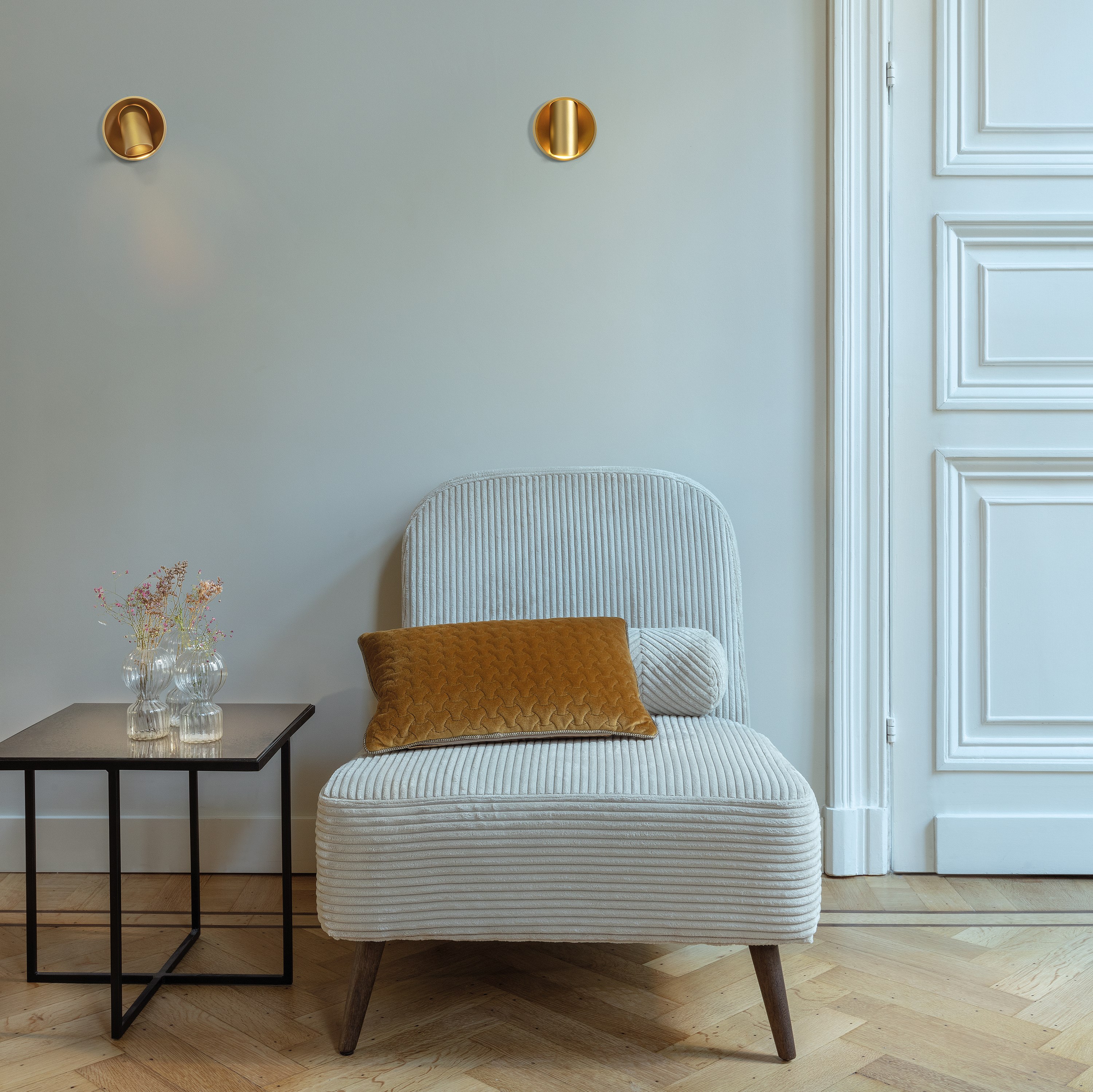 Hollow: speelse directe verlichting en indirecte verlichting-0