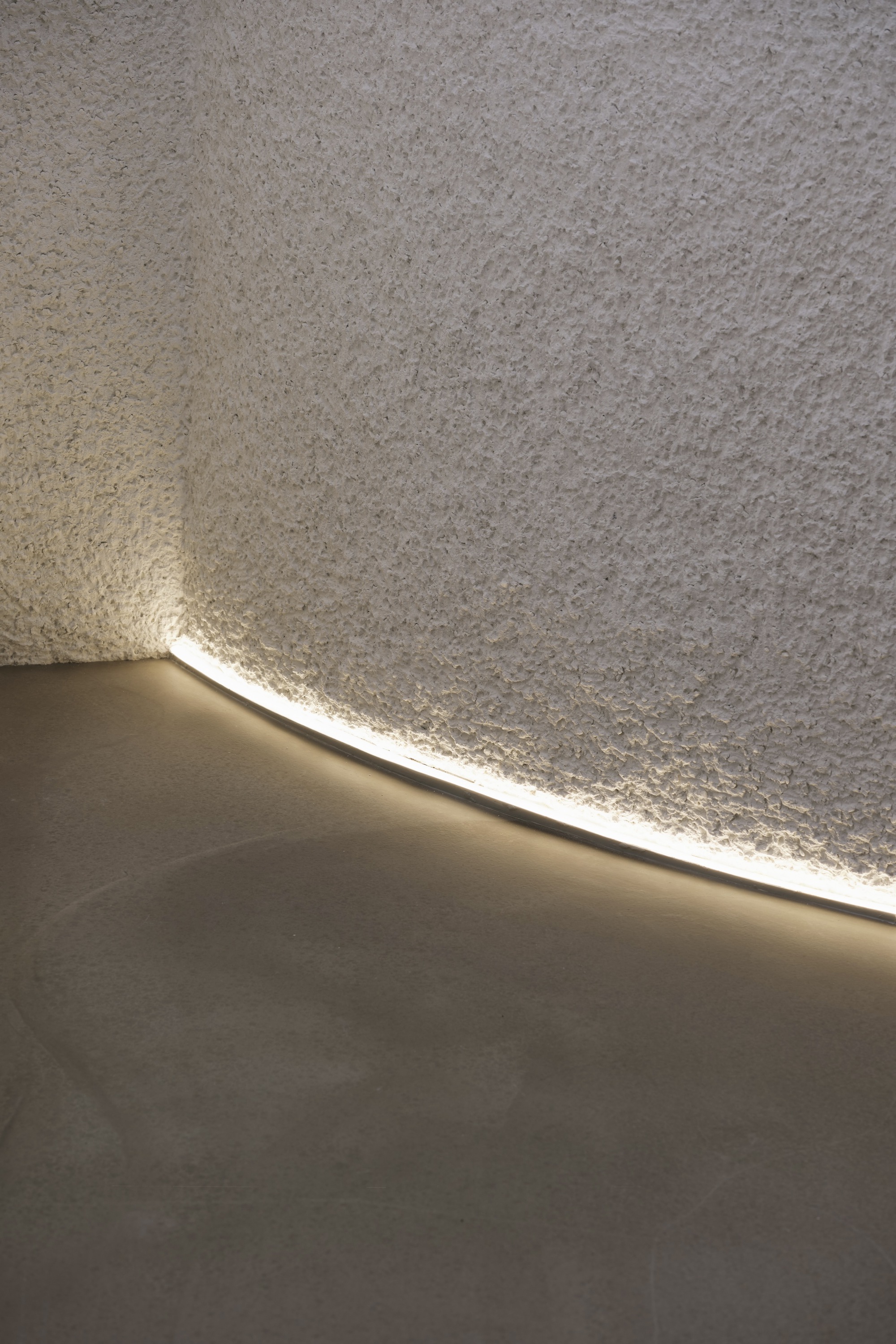 Atelier Hosoo 空间设计丨design by 83-32