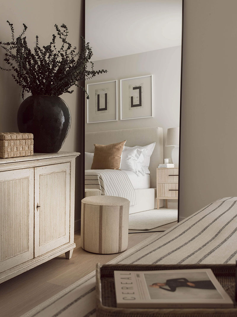 伦敦公寓中性色调与绿植的和谐搭配-13