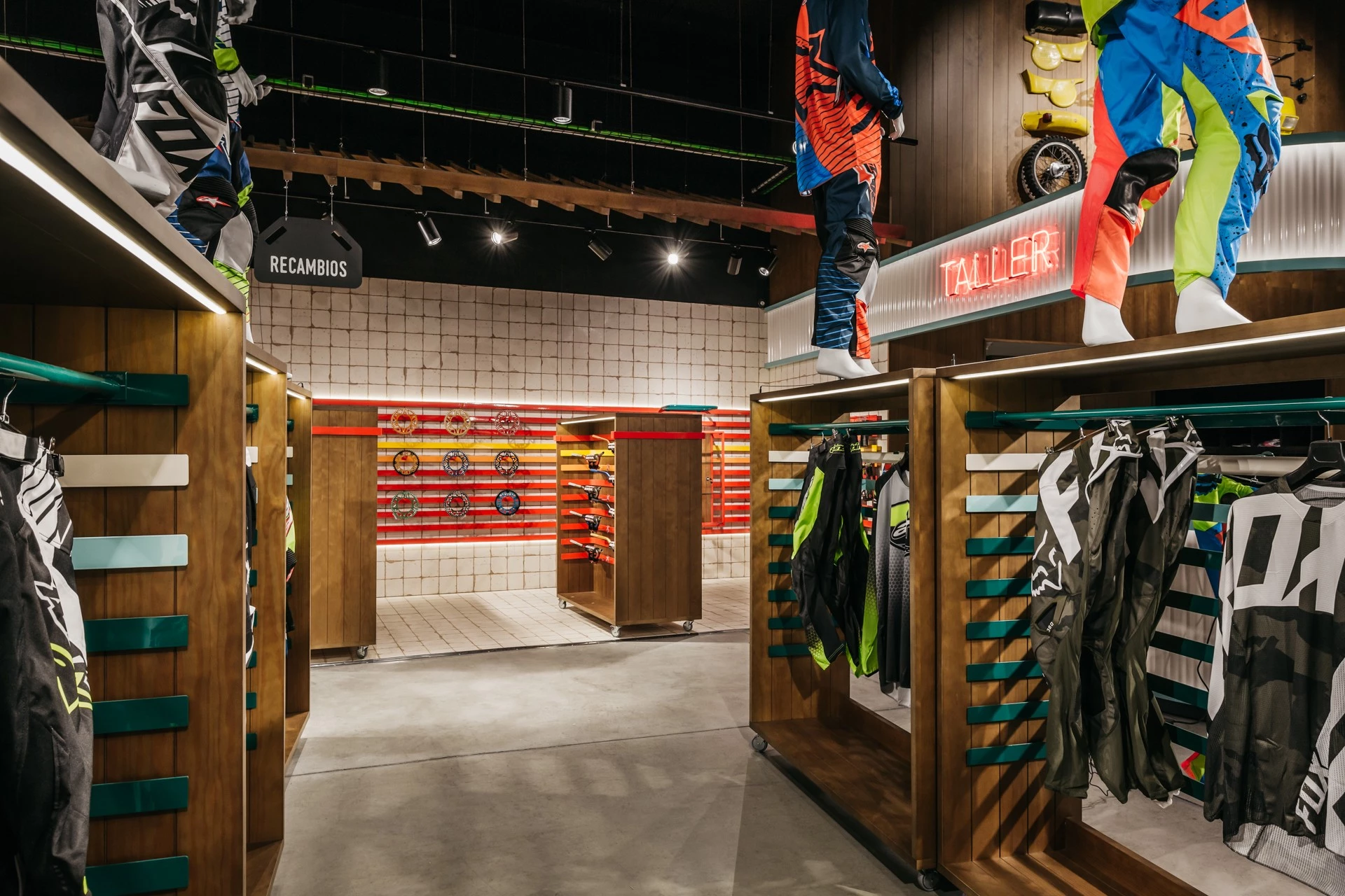 摩尔多摩 · 石设计-10