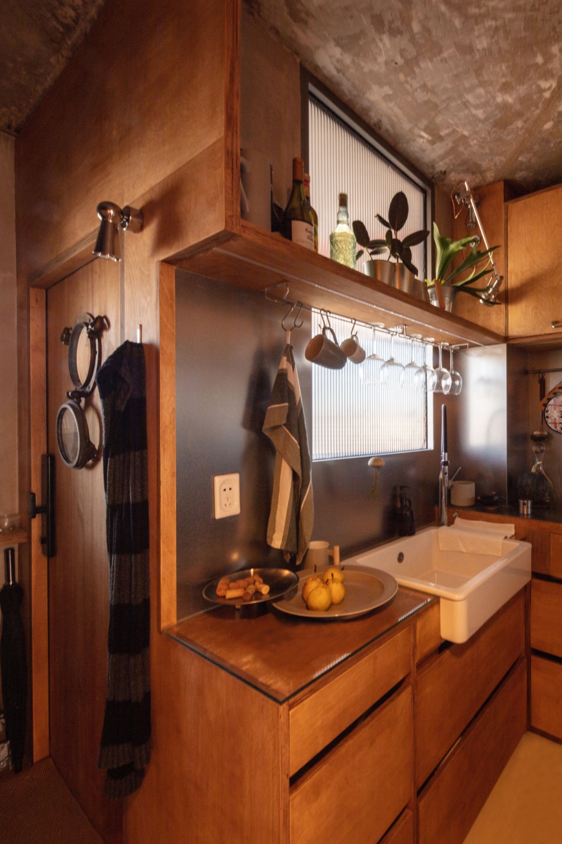 山顶洞之家  老破小里的庇护和观望丨中国北京丨察社办公室-108