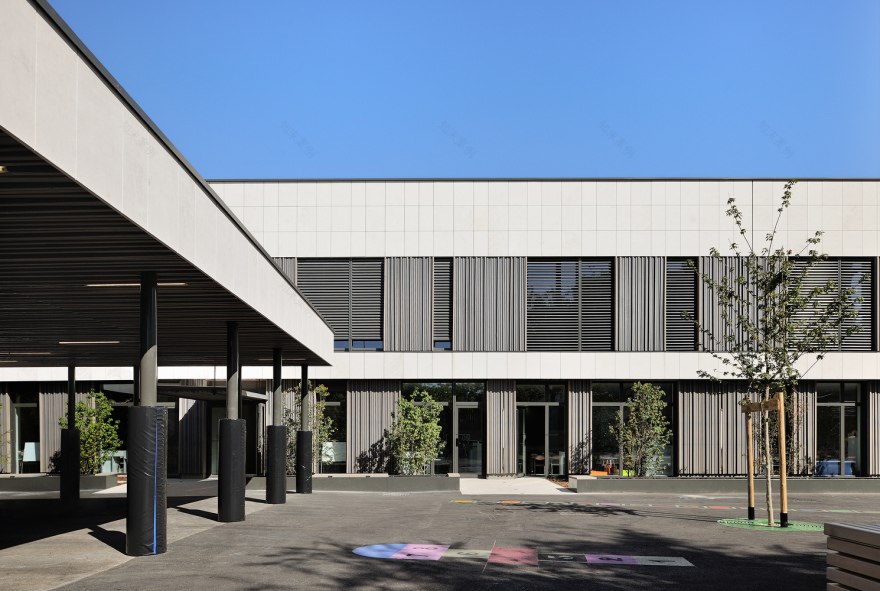 法国圣西尔学校的绿色环保设计-31