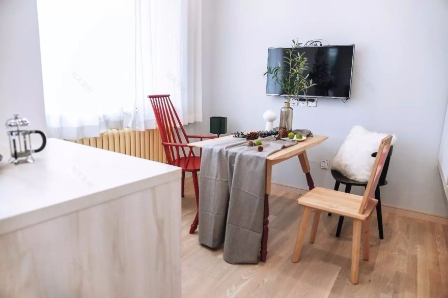 65 岁老太打造 107㎡前卫北欧风家居,成为年轻人羡慕的模样-23