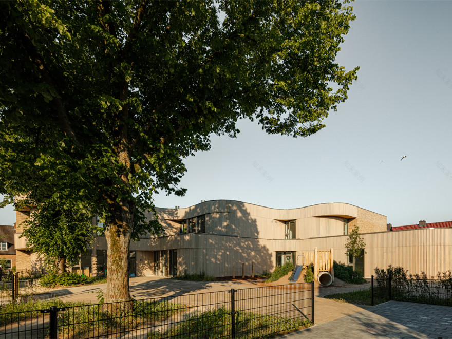 荷兰 de Boemerang 小学丨EVA 建筑师事务所-3
