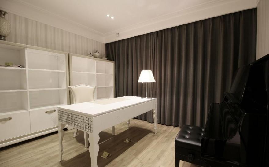 后现代混搭复古家居设计,展现华丽高雅风格-17