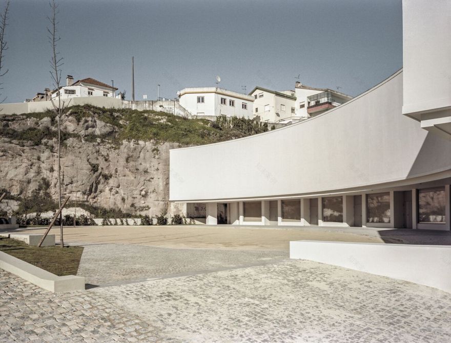 托雷斯韦德拉斯狂欢节艺术中心丨葡萄牙丨José Neves-13