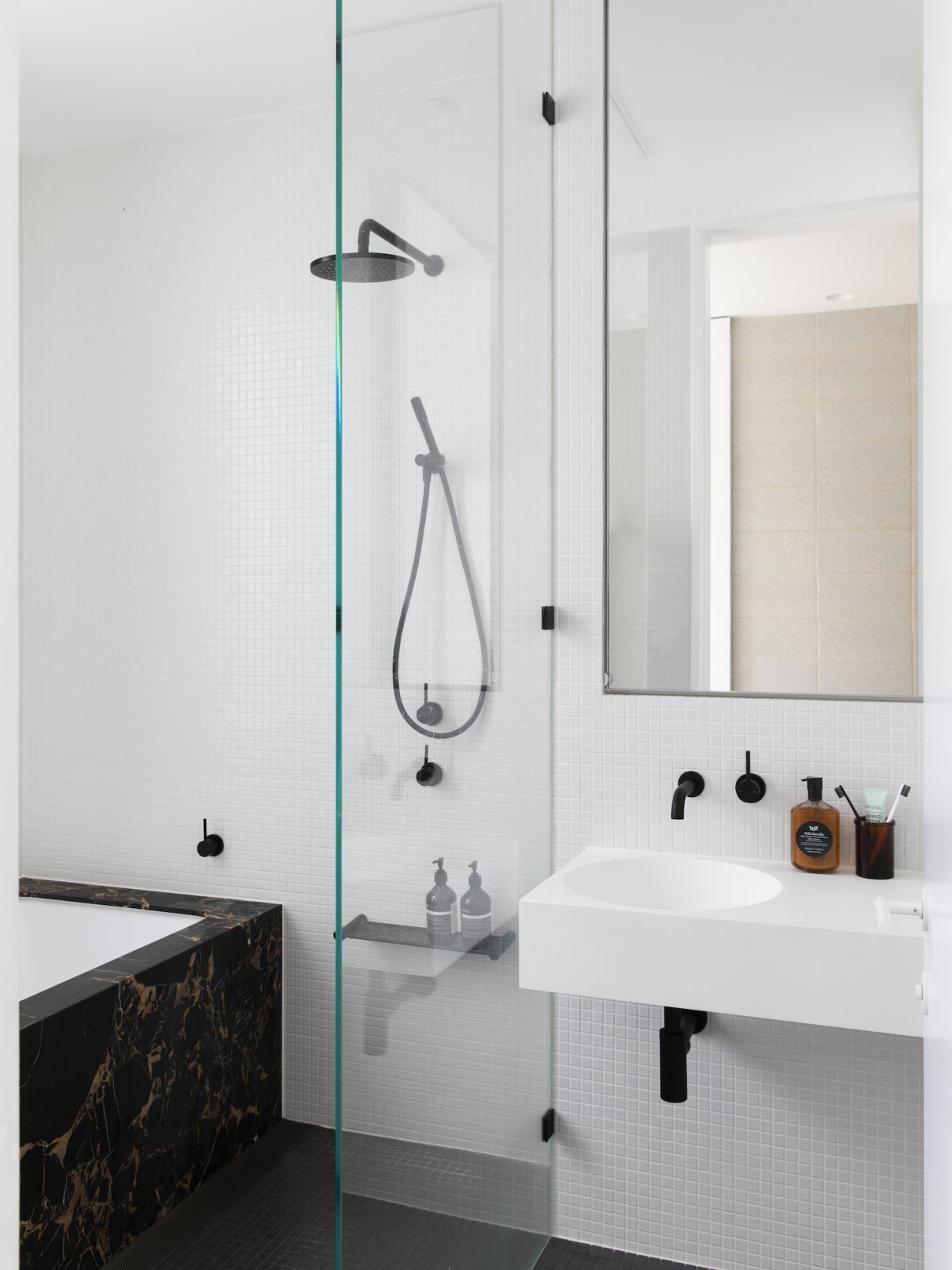 悉尼现代海湾住宅 | Studio Prineas 打造自然轻盈生活空间-20