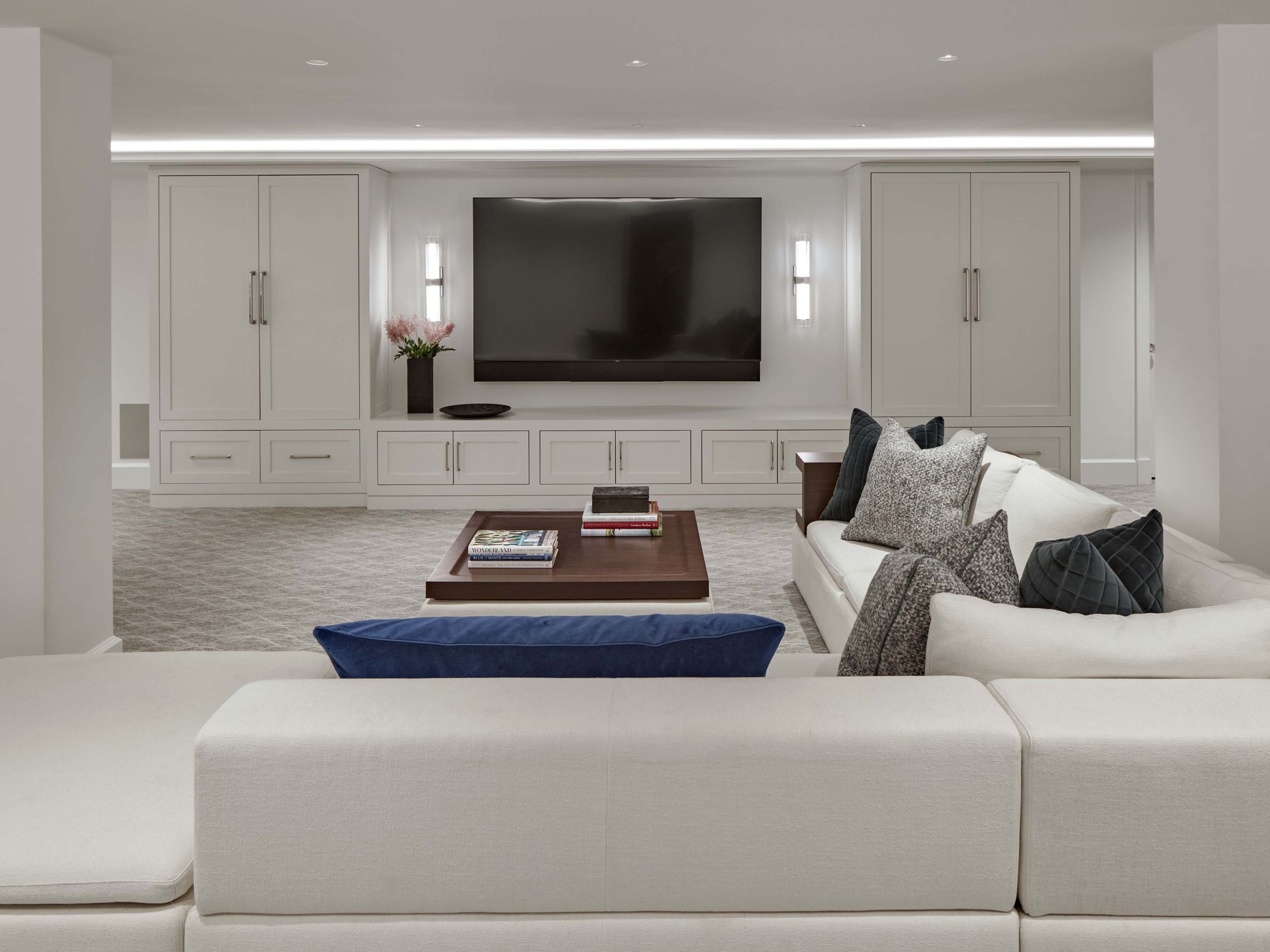 Waterfront Mediterranean Home — Charles Hilton Architects-32