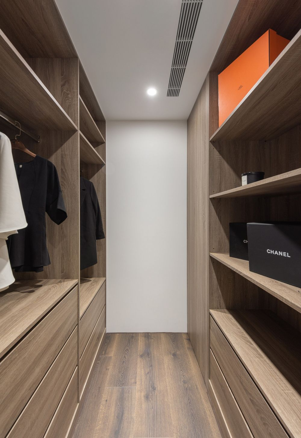 小户型衣帽间设计指南,3㎡空间也能打造炫酷衣帽间-36