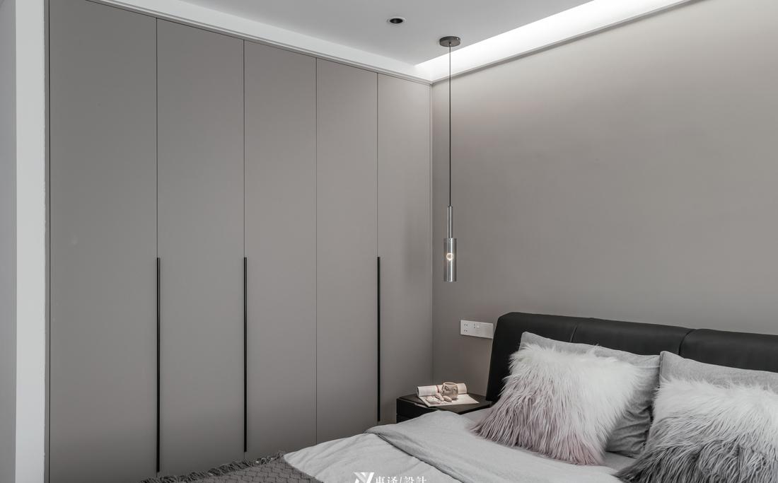 平层高级黑白灰+暖橙色室内设计丨惠译设计工作室-15