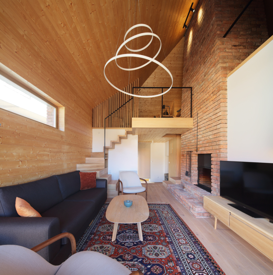 回归传统的 Bosnian 之家 | Hiža Mišljenova House-31