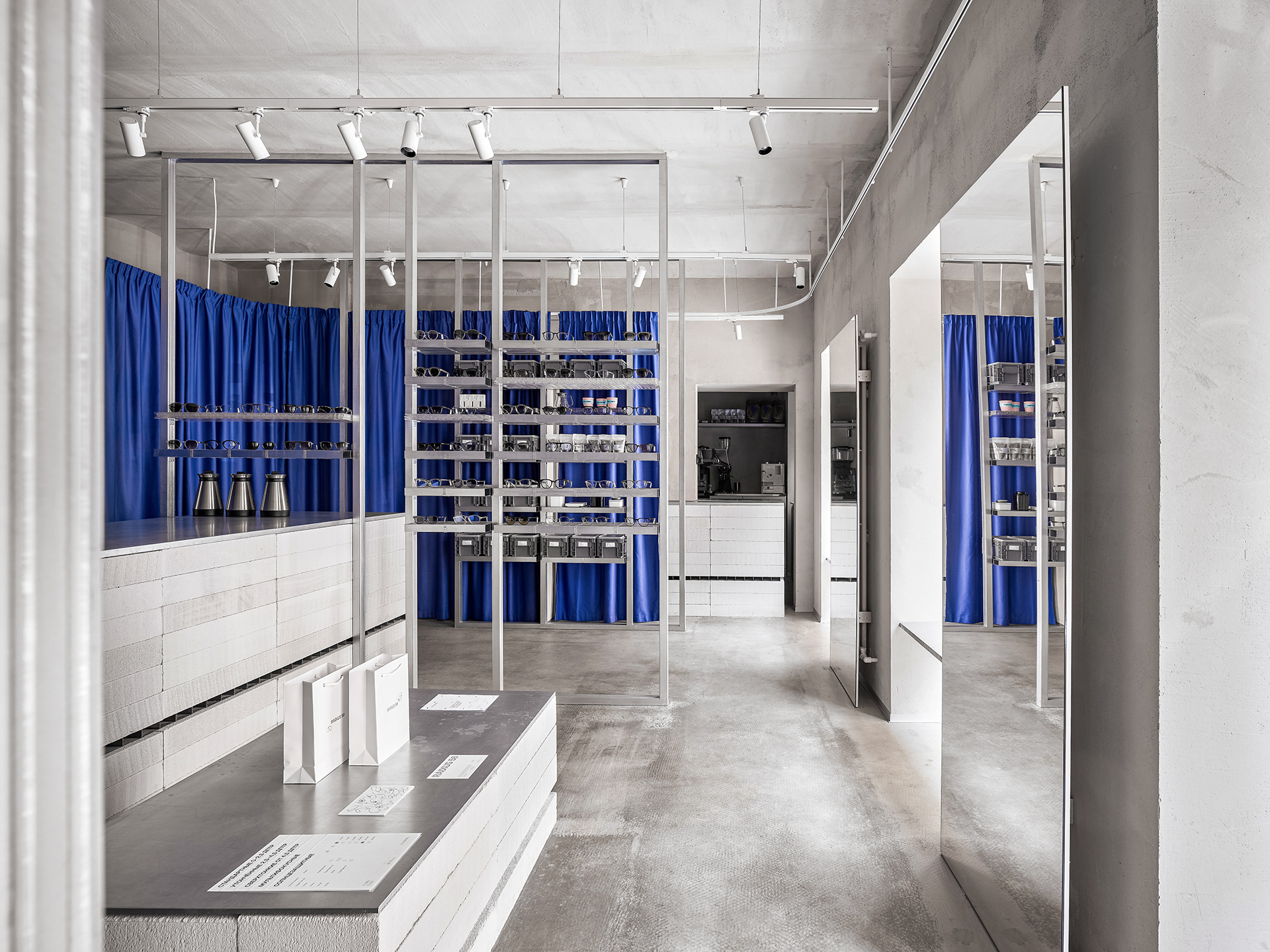 RADIUS 58 optics pop-up + RESOURCE coffee-7