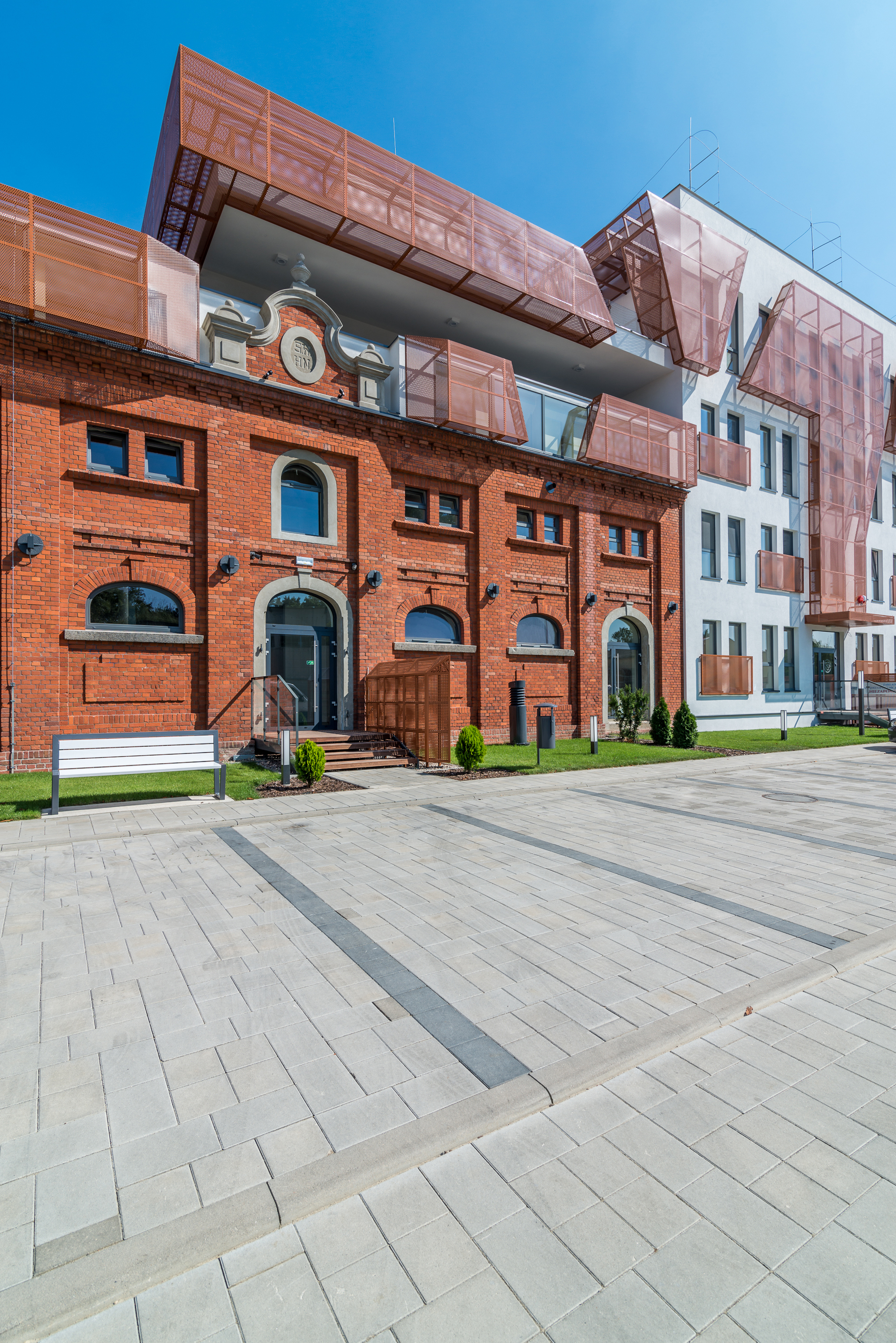 波兰老年医疗酒店综合体设计-30