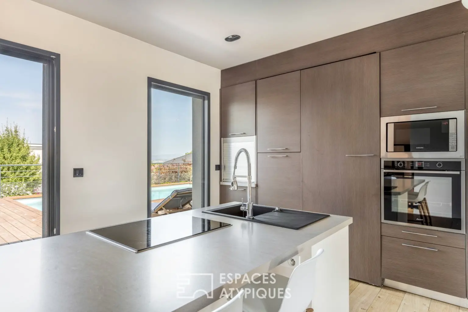 玻璃之光 | 近里昂的现代农场别墅设计-7