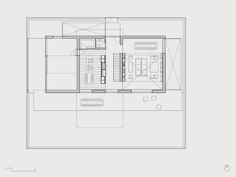 重塑界限的西班牙 Jih House 翻新设计-11