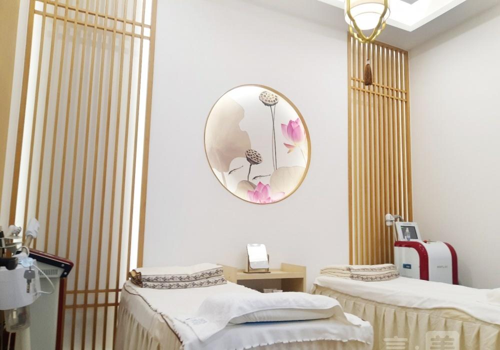 
龙湖天街灵指秀 -6