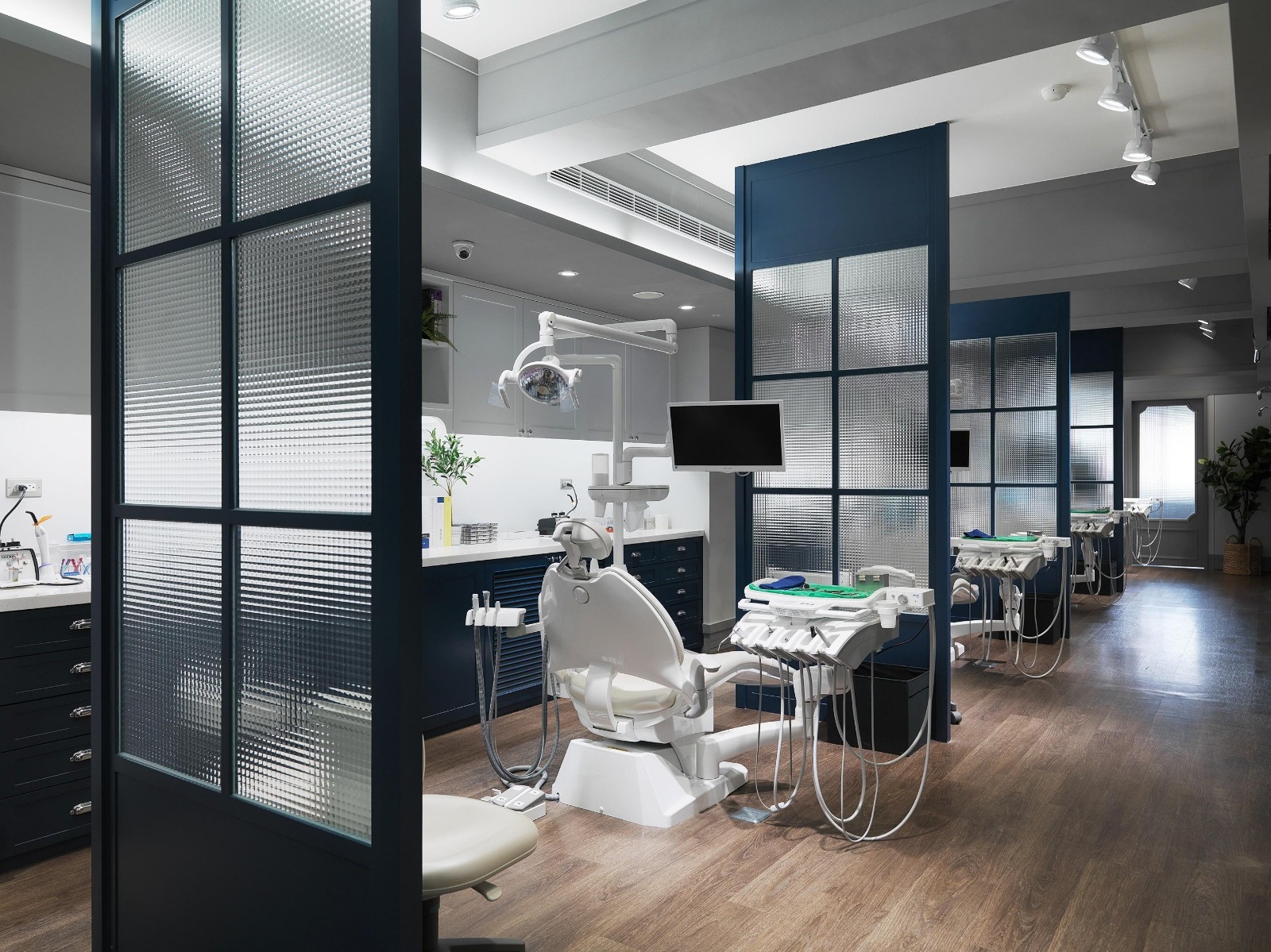 美式风Dr.Huang正畸诊所  齐舍设计事务所-15