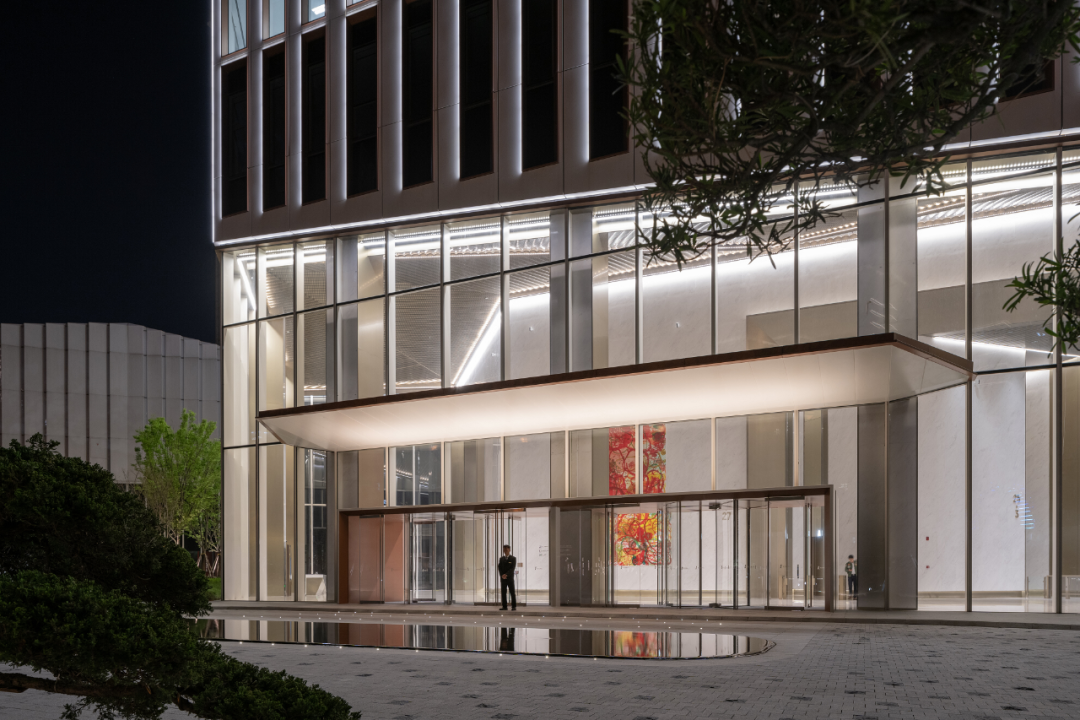 上海国华金融中心，黄浦江畔 灯塔相望丨中国上海丨上海柏熙标识有限公司-59