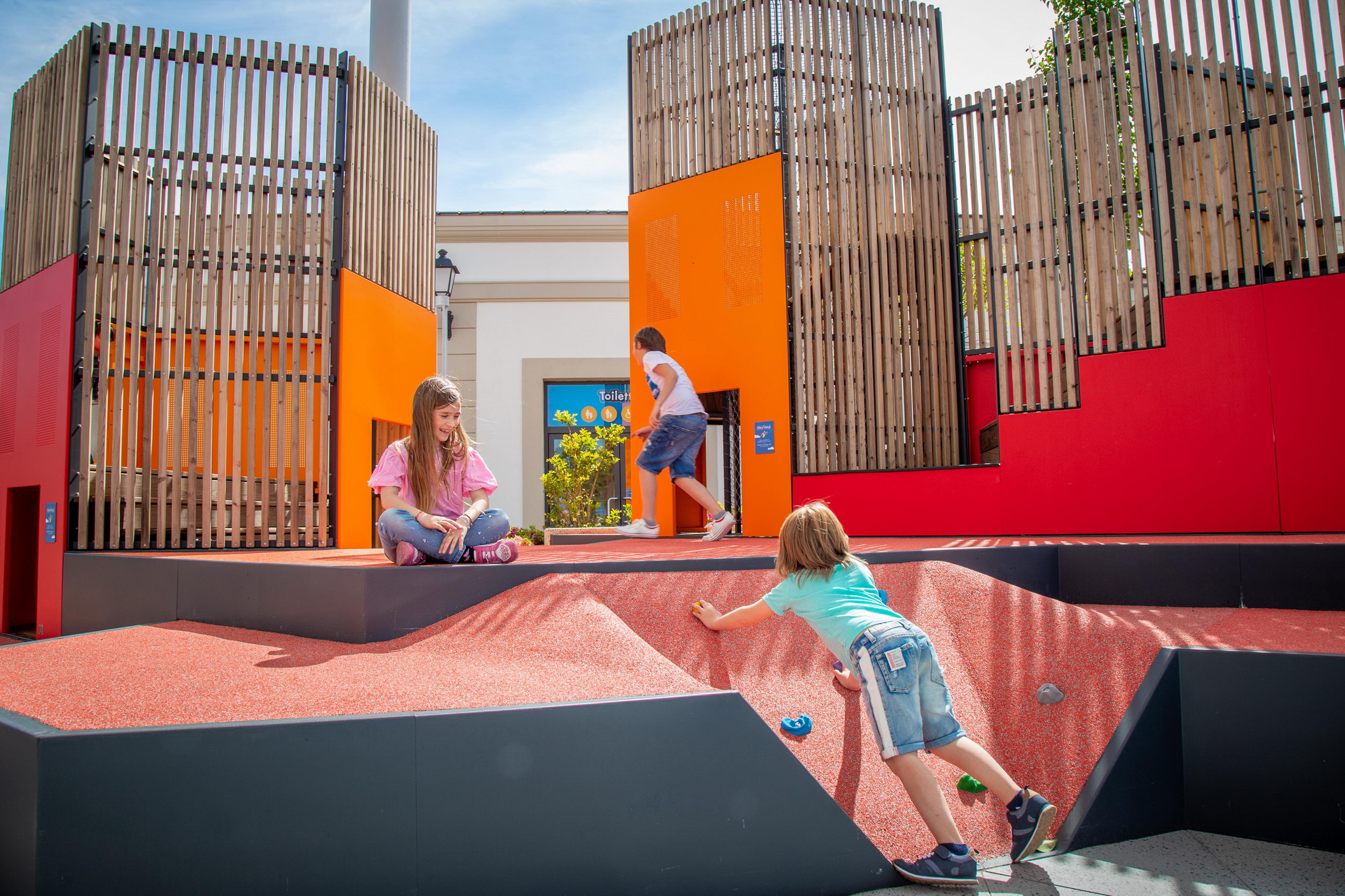 迷你的彩色村庄 | Carve 事务所打造的多功能游乐景观-49