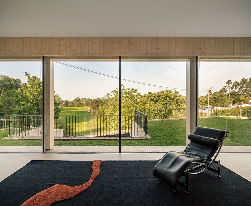 融合传统与当代的西班牙乡村别墅设计-12