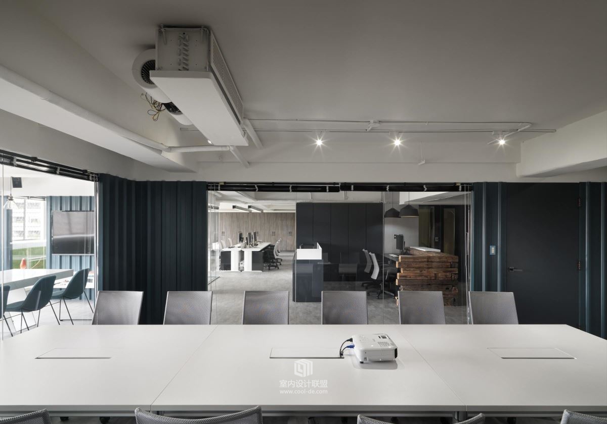 方构制作——55坪 Loft風办公空间-13