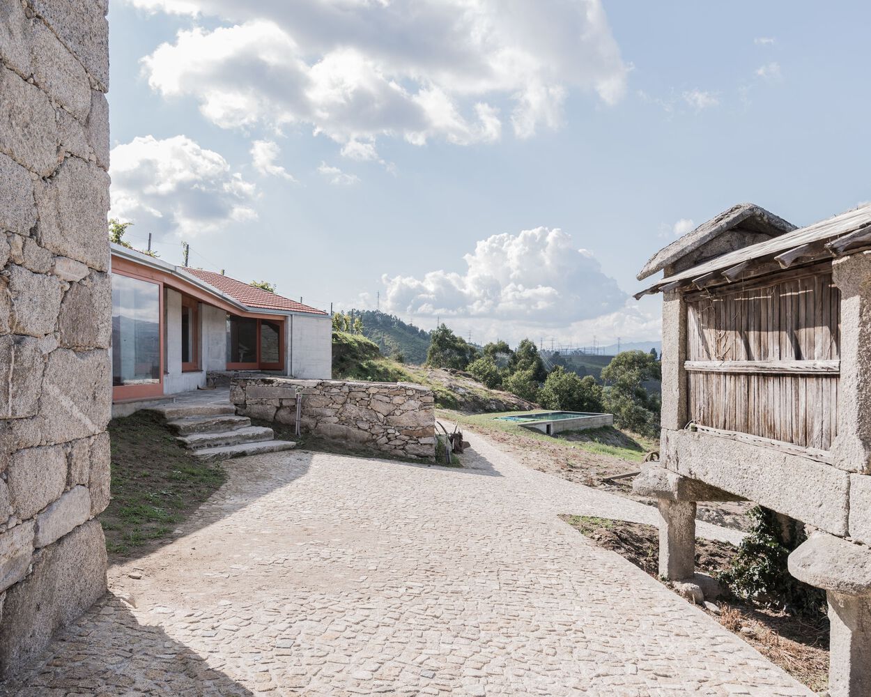 农业建筑变身休闲中心-17