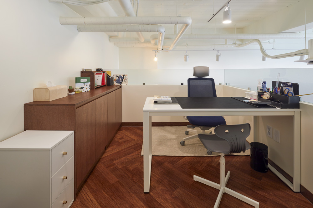 15 平米办公空间的惊艳变身-10