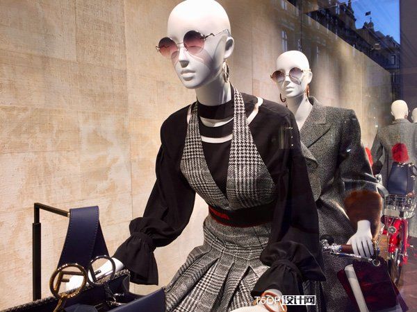 2017年9月伦敦街边秋冬季橱窗设计-48