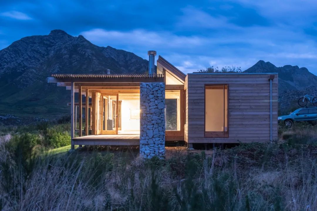 南非 Kogelberg 小屋 | 融入自然景观的迭代设计-17
